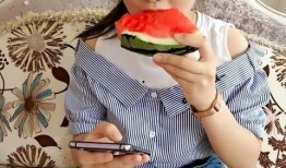 小姨吃瓜,揭秘娱乐圈那些不为人知的秘密