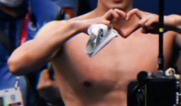 泳队全员吃瓜,揭秘背后故事与欢乐瞬间