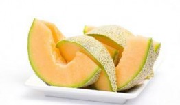 月子吃哈密瓜腹泻,月子期间食用哈密瓜引发腹泻的注意事项