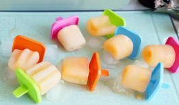 吃哈密瓜冰棍,哈密瓜冰棍，清凉一夏的甜蜜享受