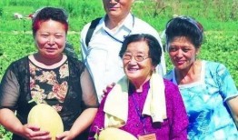 女教授吃瓜,揭秘校园八卦背后的真相