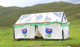 青州古城帐篷吃瓜,青州古城帐篷下的夏日吃瓜盛宴